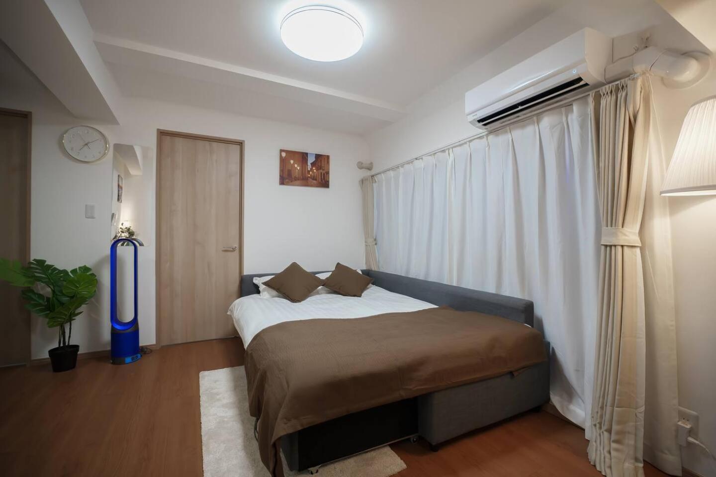 涩谷中心街 车站步行4分钟 最多住7人 免费随身便携wifi 宽敞阳台 Apartment Präfektur Tokio
